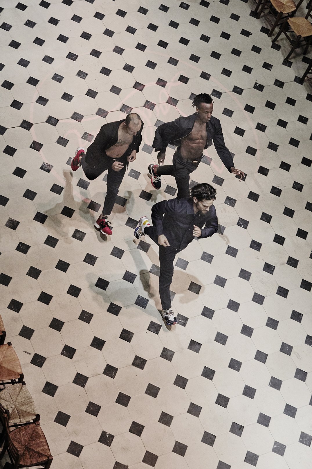 RUN_LOUBI_RUN_PERF_SS19_COURTESY_OF_CHRISTIAN_LOUBOUTIN_05.jpg