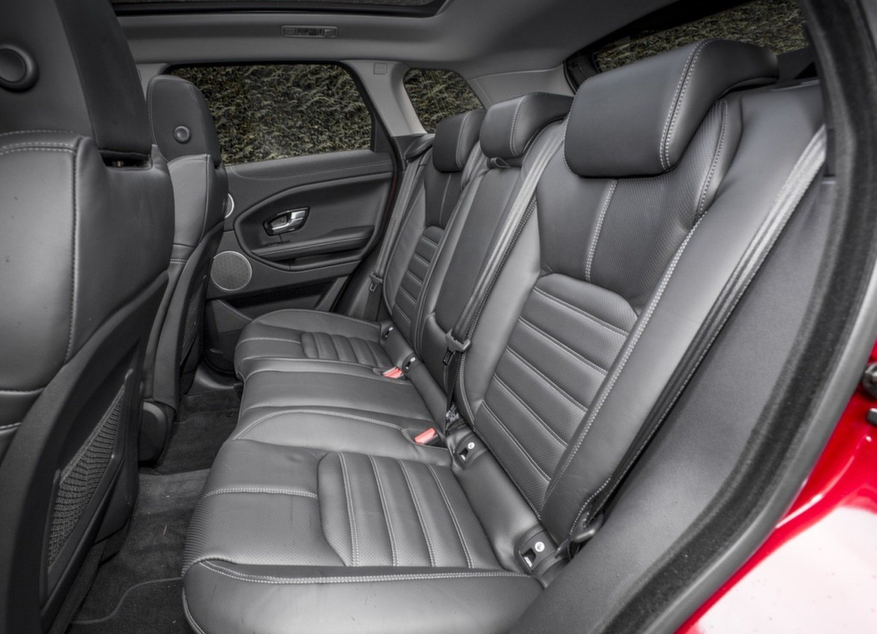 2016_range_rover_evoque_hse_67_1280x960.jpg