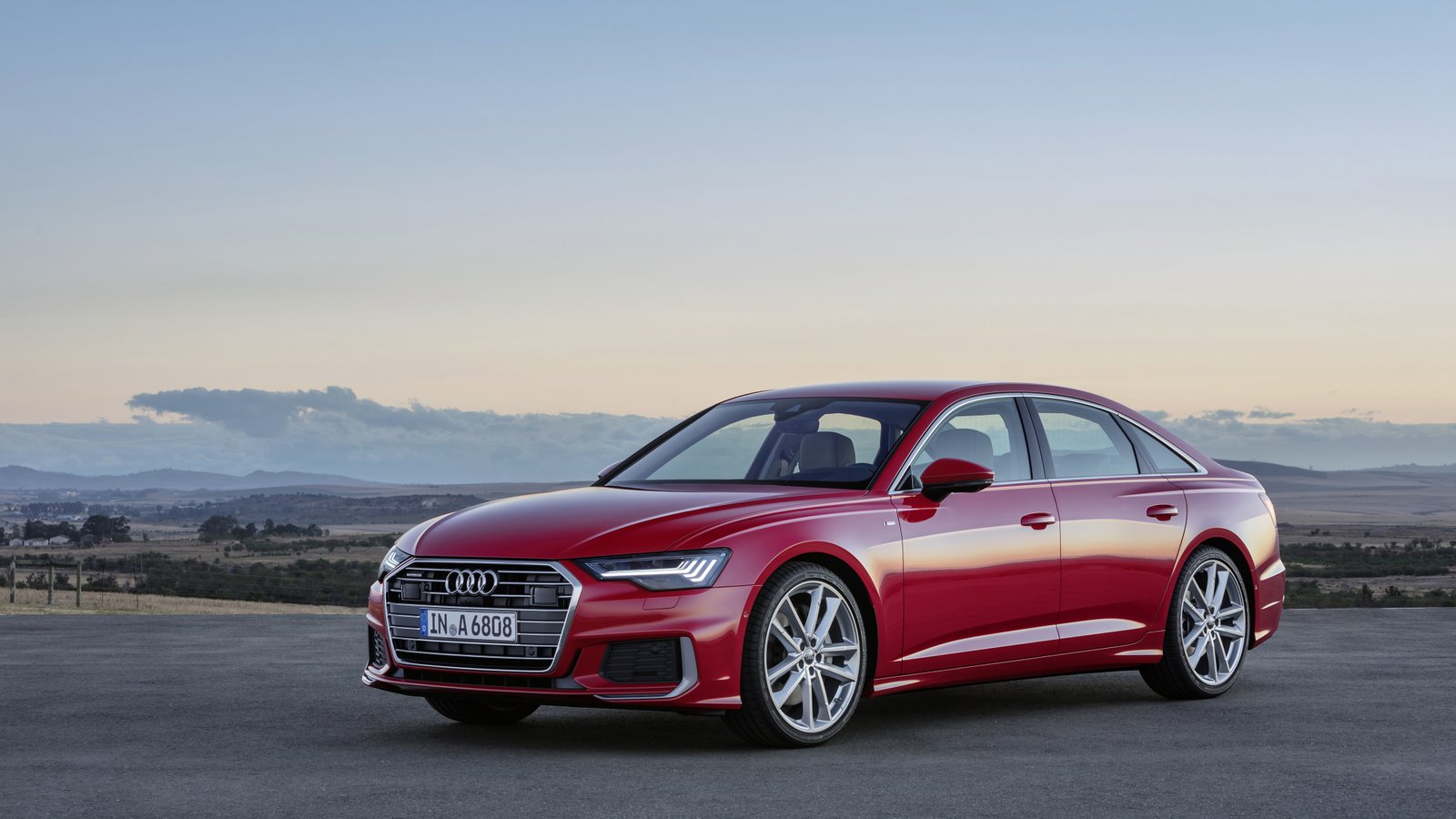 AUDI A6 (2).jpg