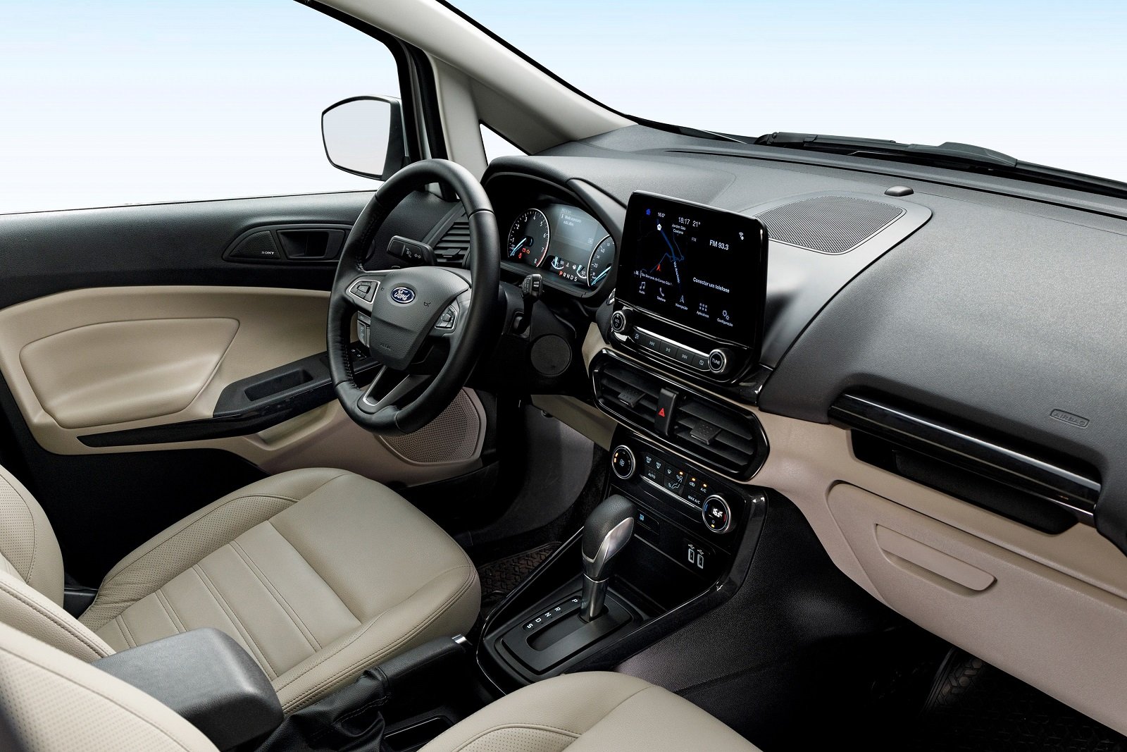 Ford EcoSport_Run Flat-3.jpg