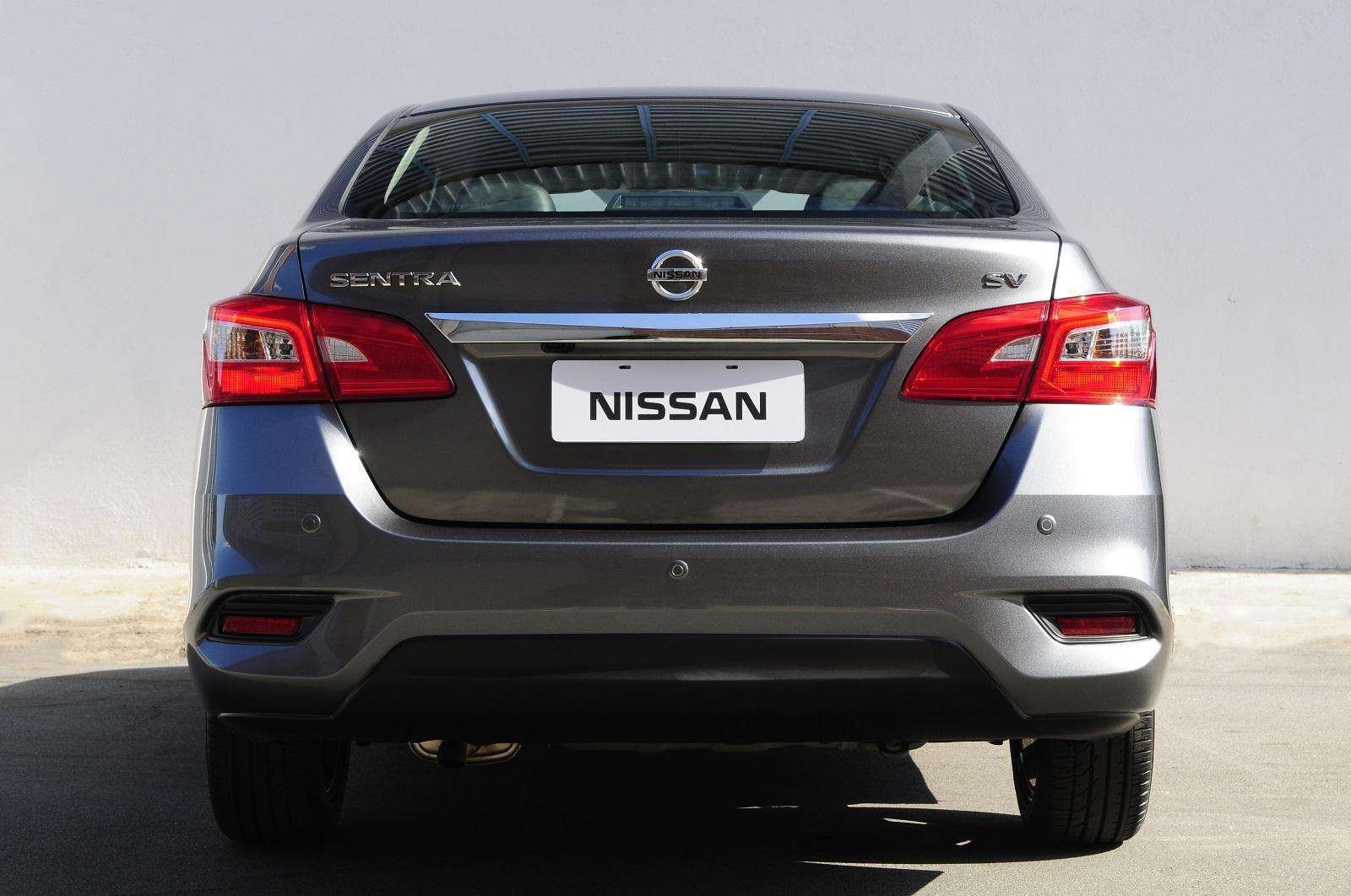 Sentra-SV-Traseira.jpg