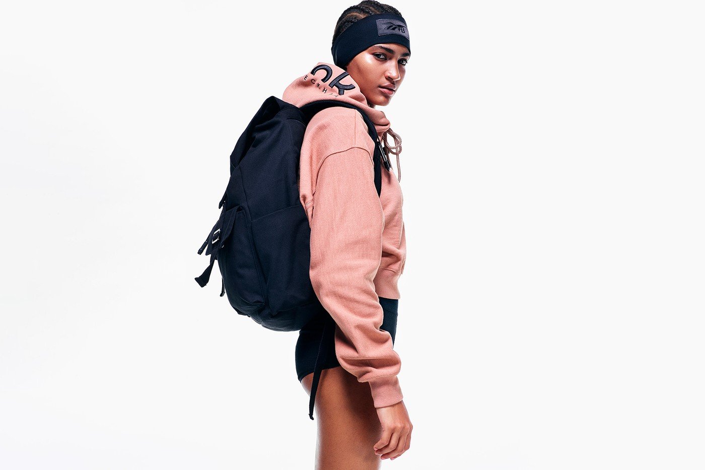 https___hypebeast.com_wp-content_blogs.dir_6_files_2019_07_victoria-beckham-reebok-fall-winter-collection-unisex-sportswear-06.jpg
