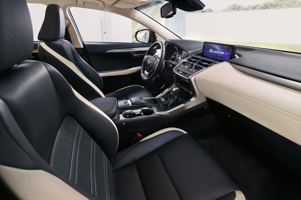 3lexusnxsport.jpg