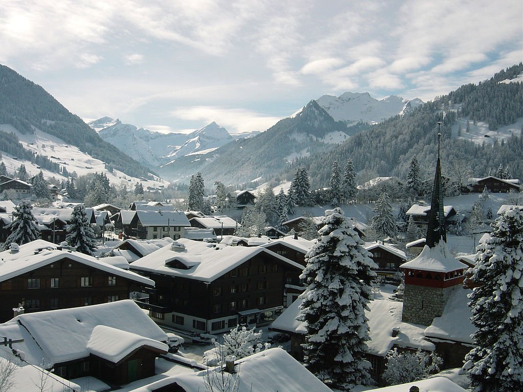 Gstaad - Panorama via WikiMedia.jpg