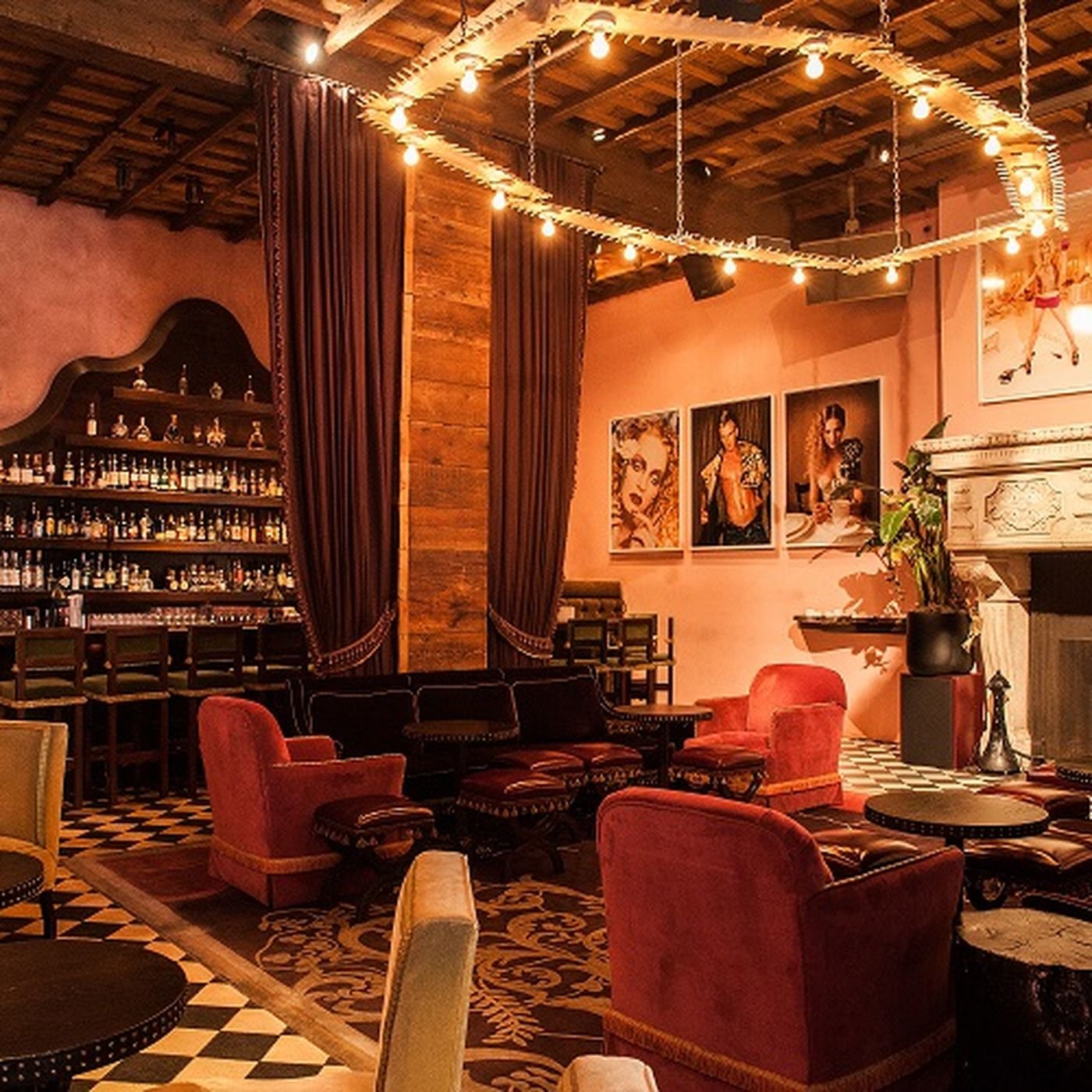 gramercy_park_hotel_rose_bar.jpg