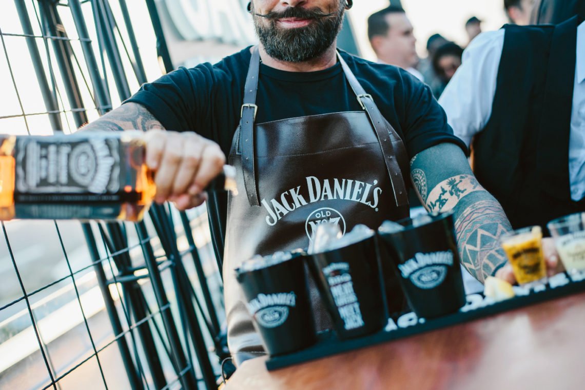 Nova-edição-do-Jack-Daniels-BBQ-une-a-tradição-e-qualidade-da-renomada-marca-Cred-Divulgação-e1568305921592.jpg