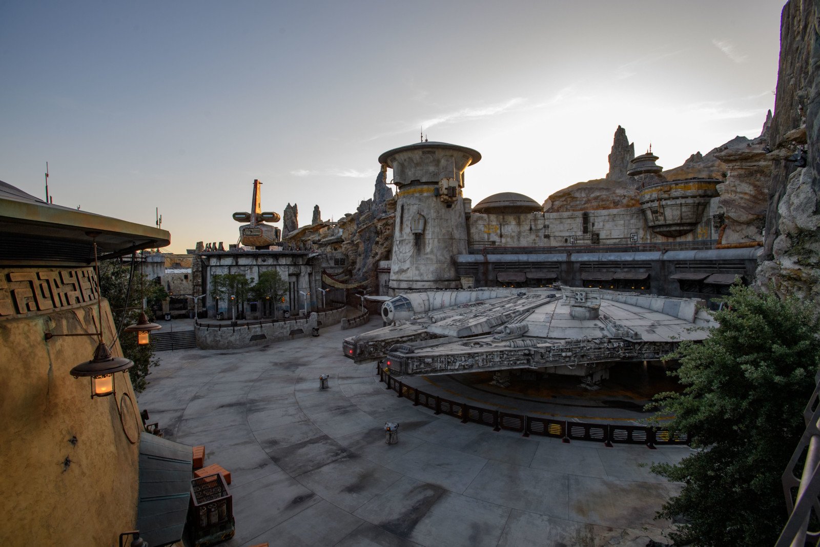 star-wars-galaxys-edge.jpg