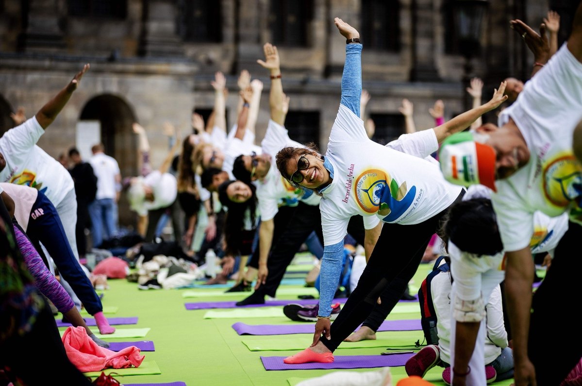 yoga___events___Robin_van_Lonkhuijsen__ANP_AFP.jpg