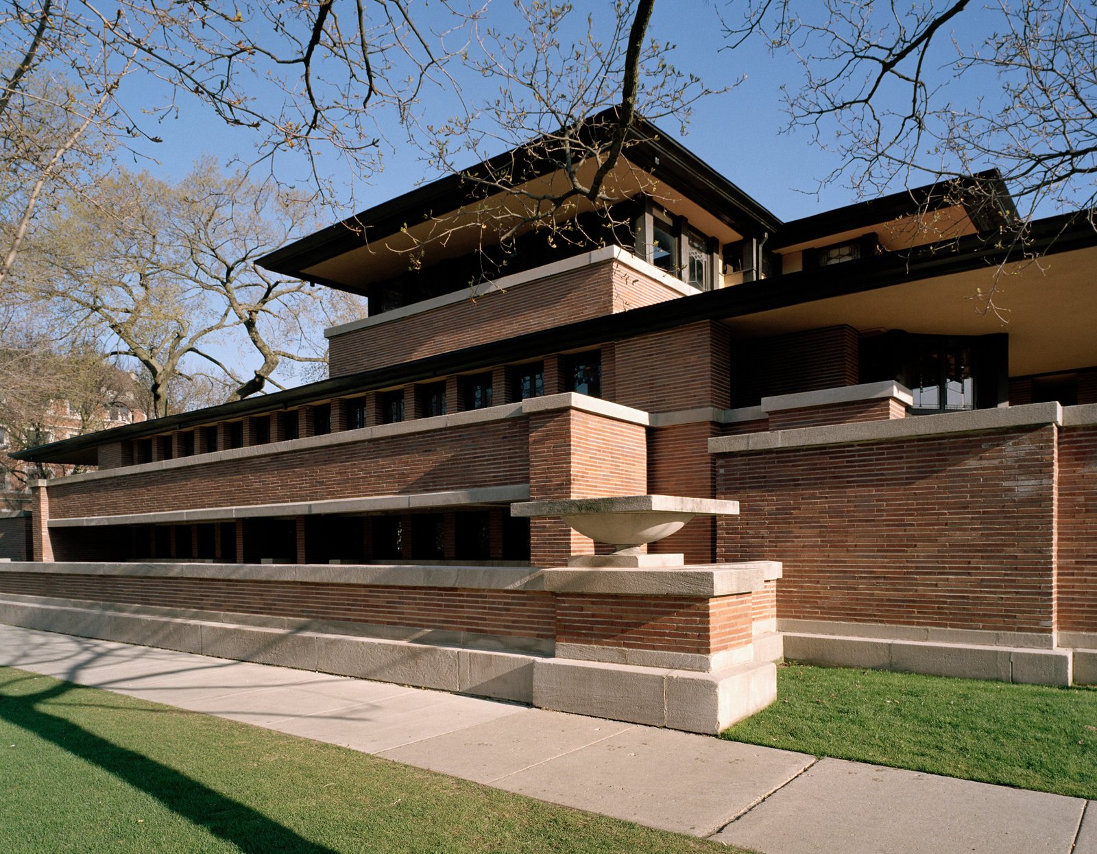 Frank Llyod Wright Home and Studio 9-lifestyle.jpg
