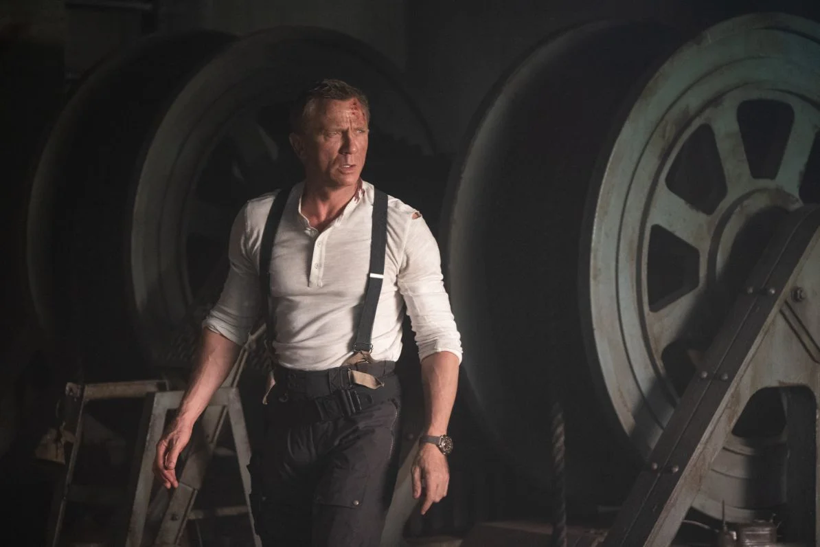 Daniel Craig como James Bond em Sem Tempo para Morrer