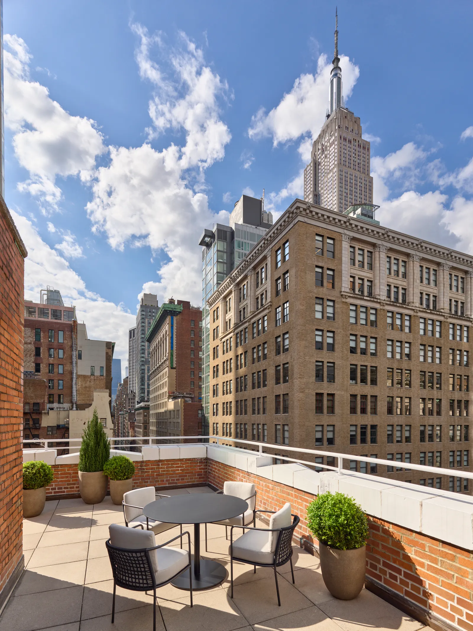 Terraço privativo com vista para Empire State Building