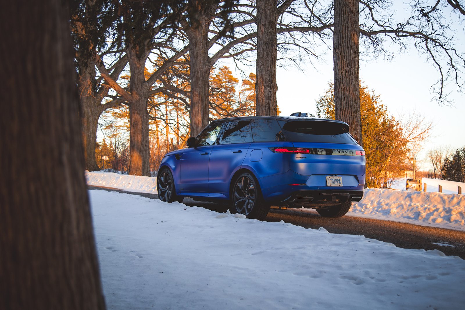Range Rover Sport P550e vista traseira