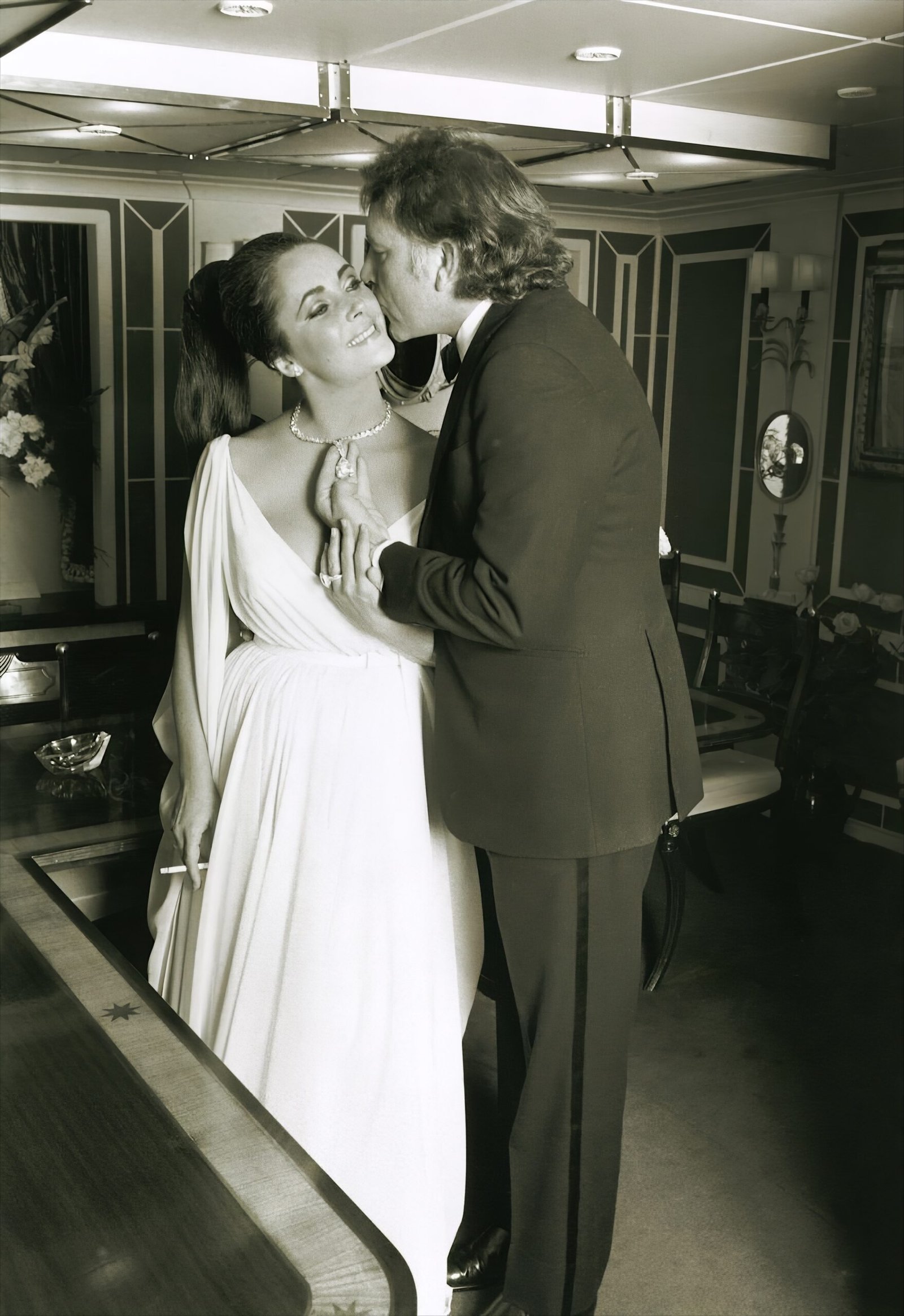 Richard Burton and Elizabeth Taylor in the salon of the Kalizma