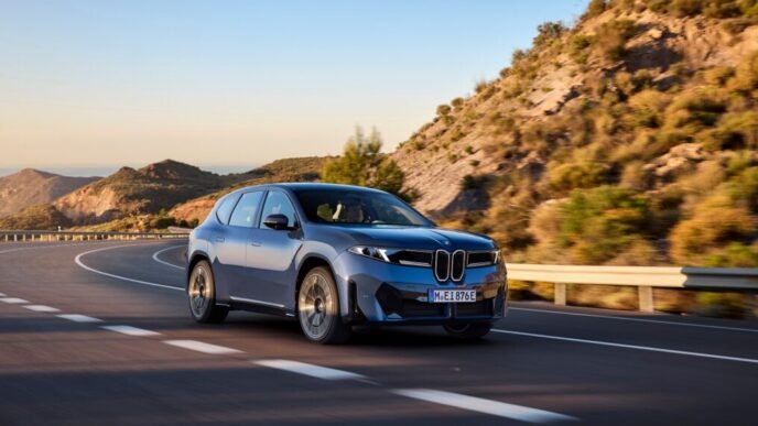 Novo BMW iX3 50 xDrive, primeiro modelo da Neue Klasse a chegar ao Brasil