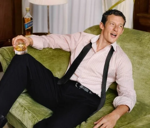 Callum Turner, embaixador global de Johnnie Walker Blue Label
