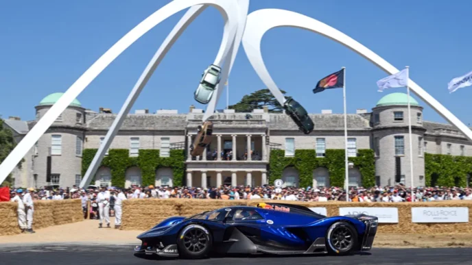 Denza Z em exibição no Goodwood Festival of Speed 2026