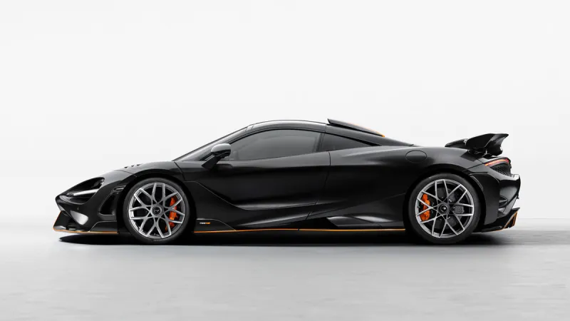 McLaren M6GT clássico em exibição estática no Goodwood