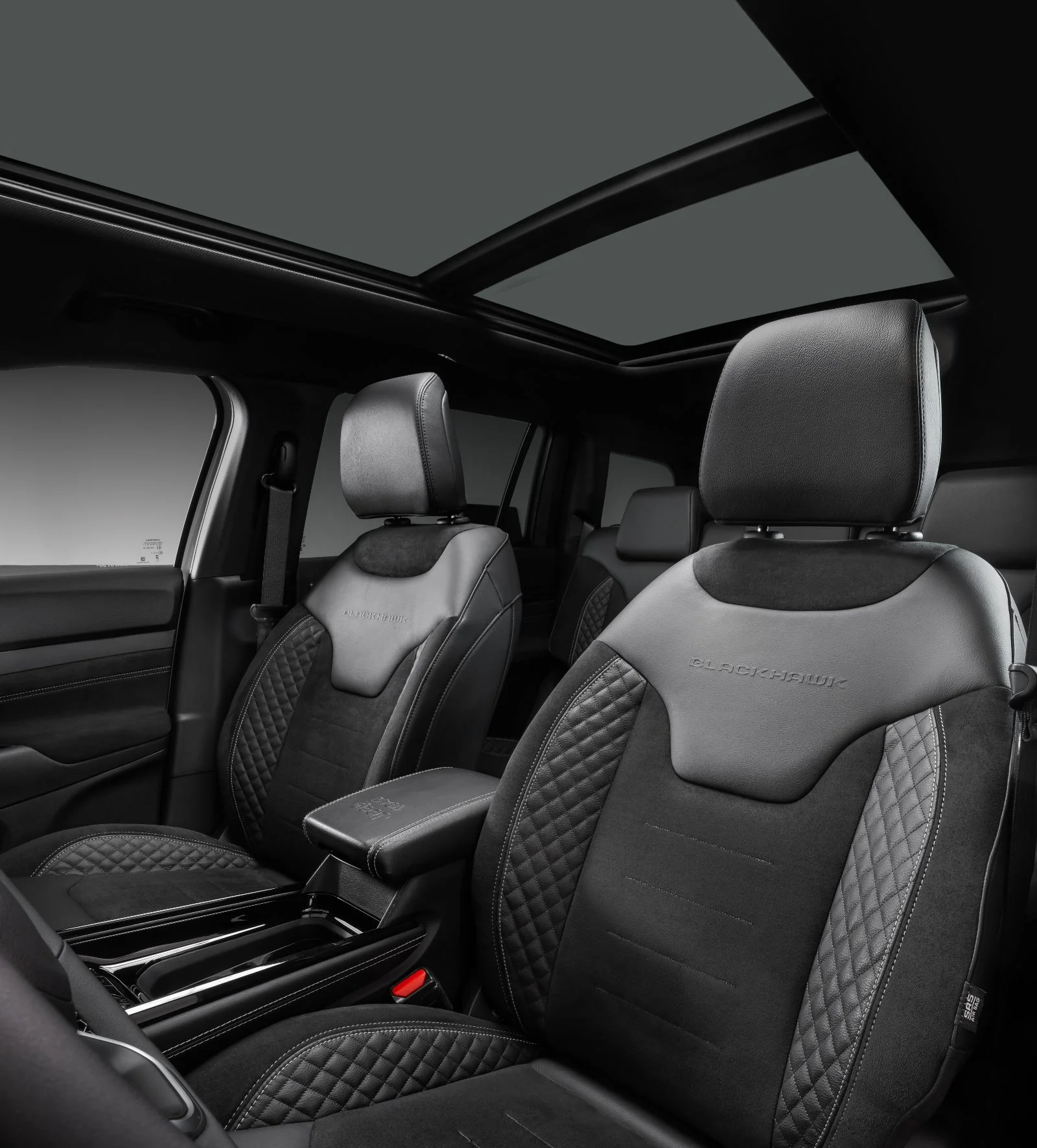 Segunda fileira de bancos do Jeep Commander Blackhawk