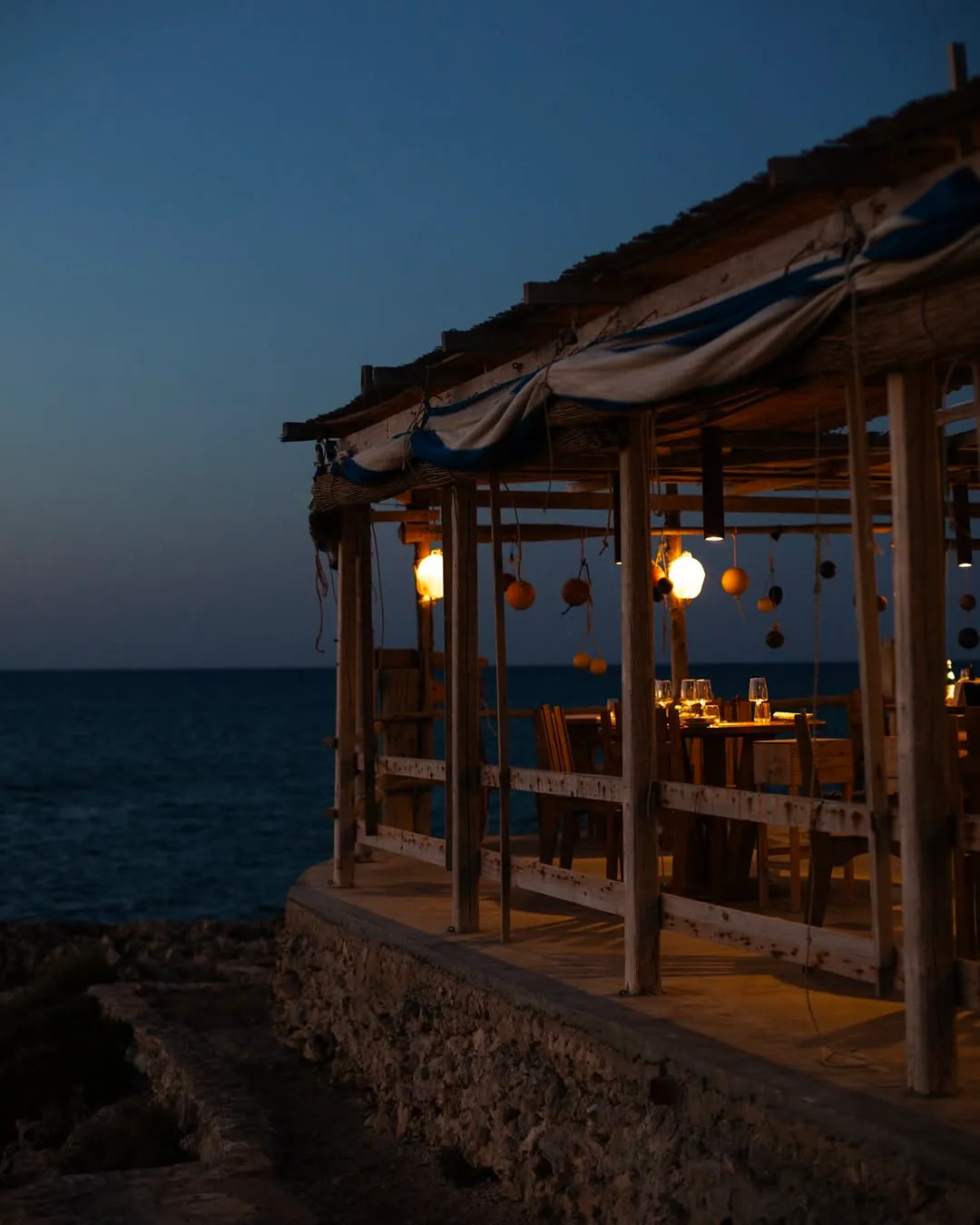 Pôr do sol visto do restaurante Trabucco di Mimì