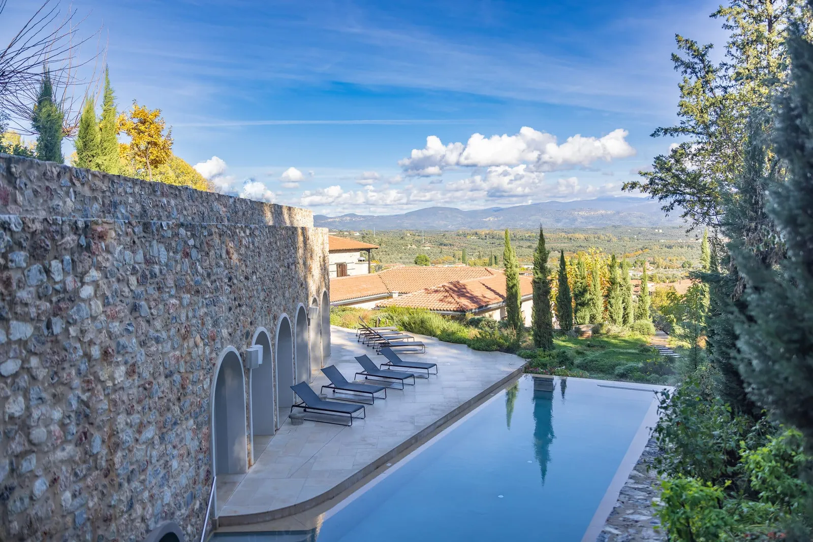 Área de meditação ao ar livre no Euphoria Retreat em Mystras