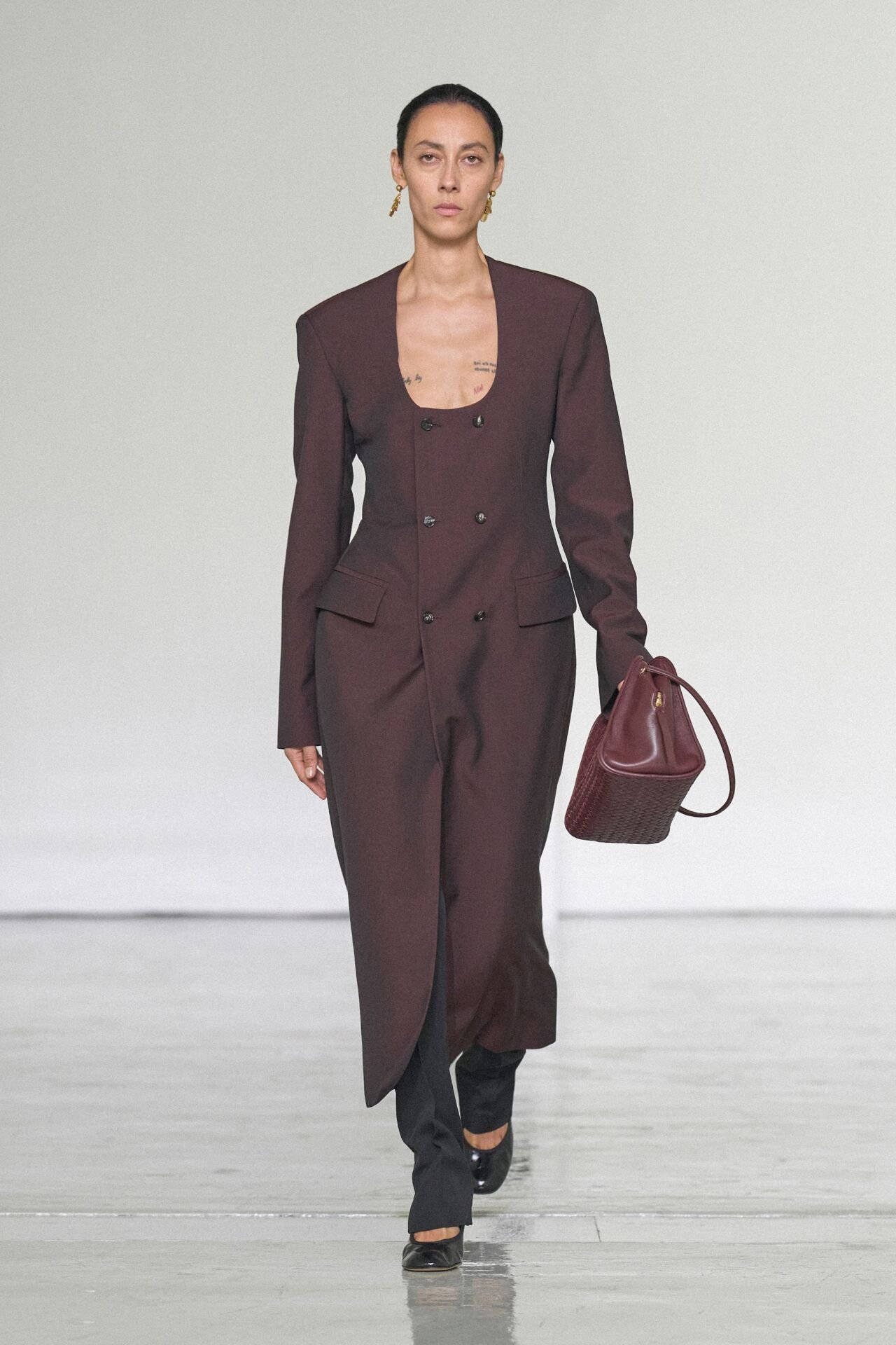 Bottega Veneta Summer 2027, look 30