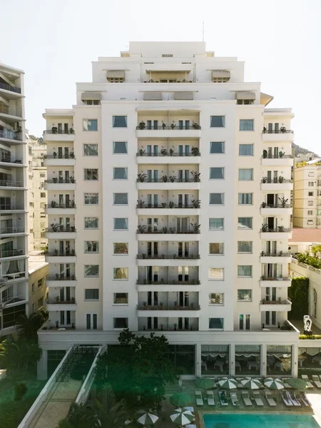 O Edifício Piscina do Copacabana Palace
