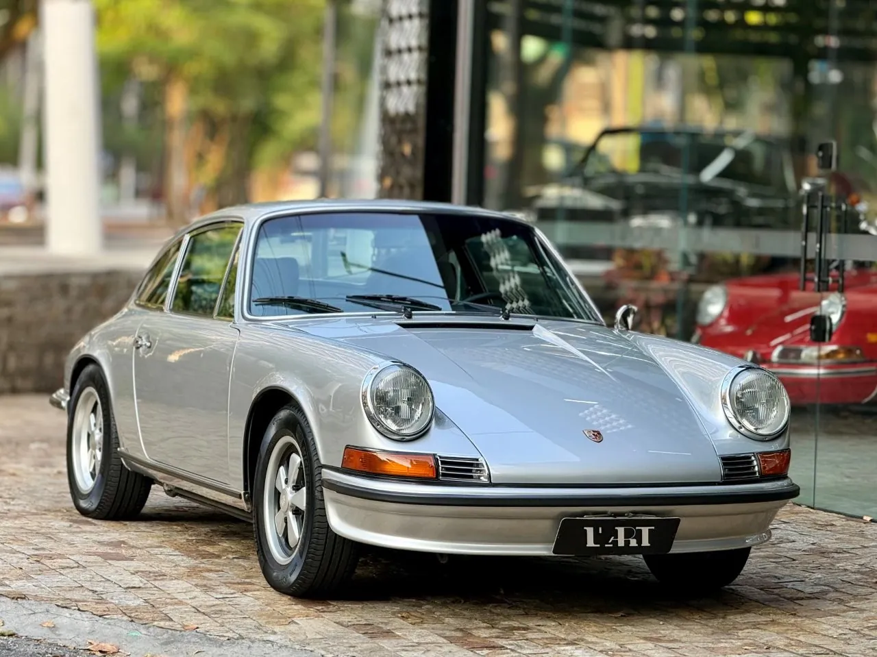 Porsche 911 E Coupé 1973 no acervo da L'ART