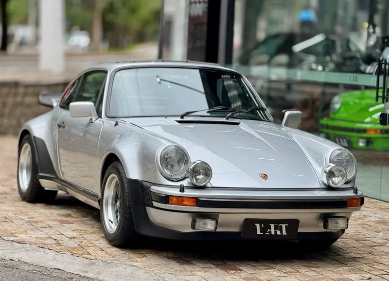 Porsche 930 Turbo 3.0 1975 no acervo da L'ART