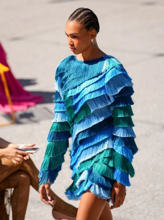 Modelo na passarela do desfile PatBO Spring 27 Brasil Esplêndido, na New York Fashion Week, no Domino Square.
