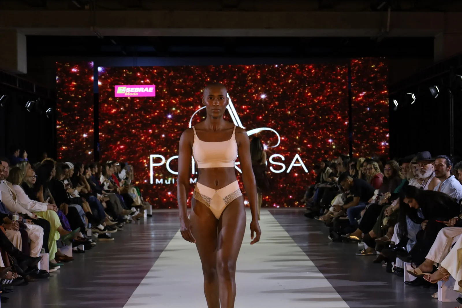 Desfile A Poderosa no SCFW 2026
