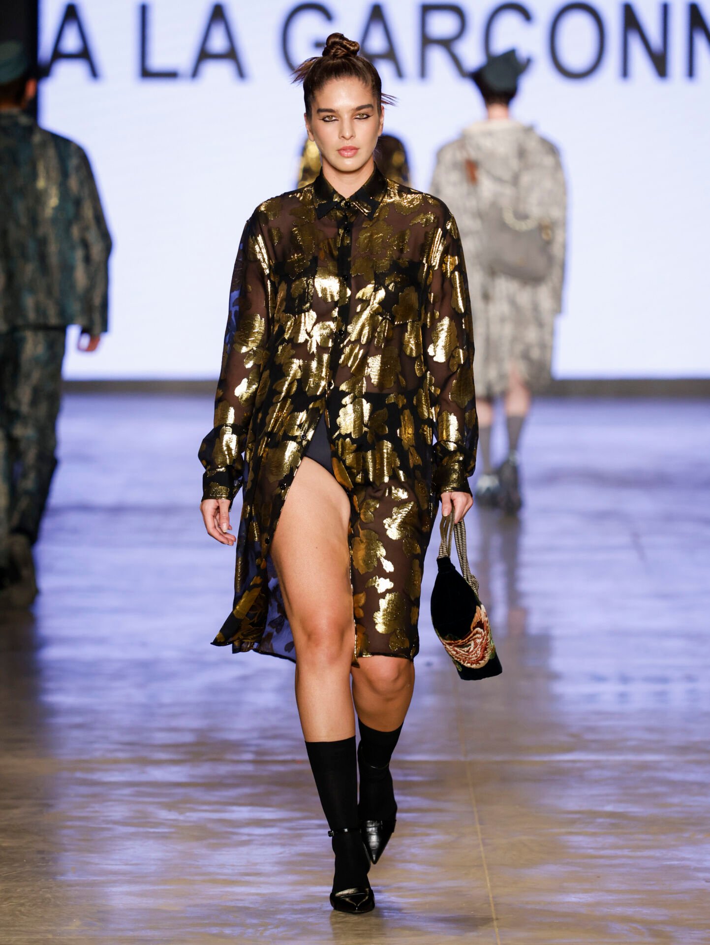 Camuflado com brilho, À La Garçonne SPFW N61