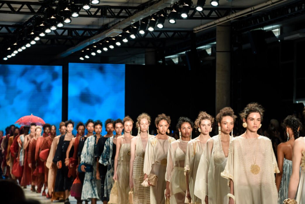 Desfile da coleção Bonito pra Chover, da Catarina Mina, no Pavilhão das Culturas Brasileiras, SPFW N61