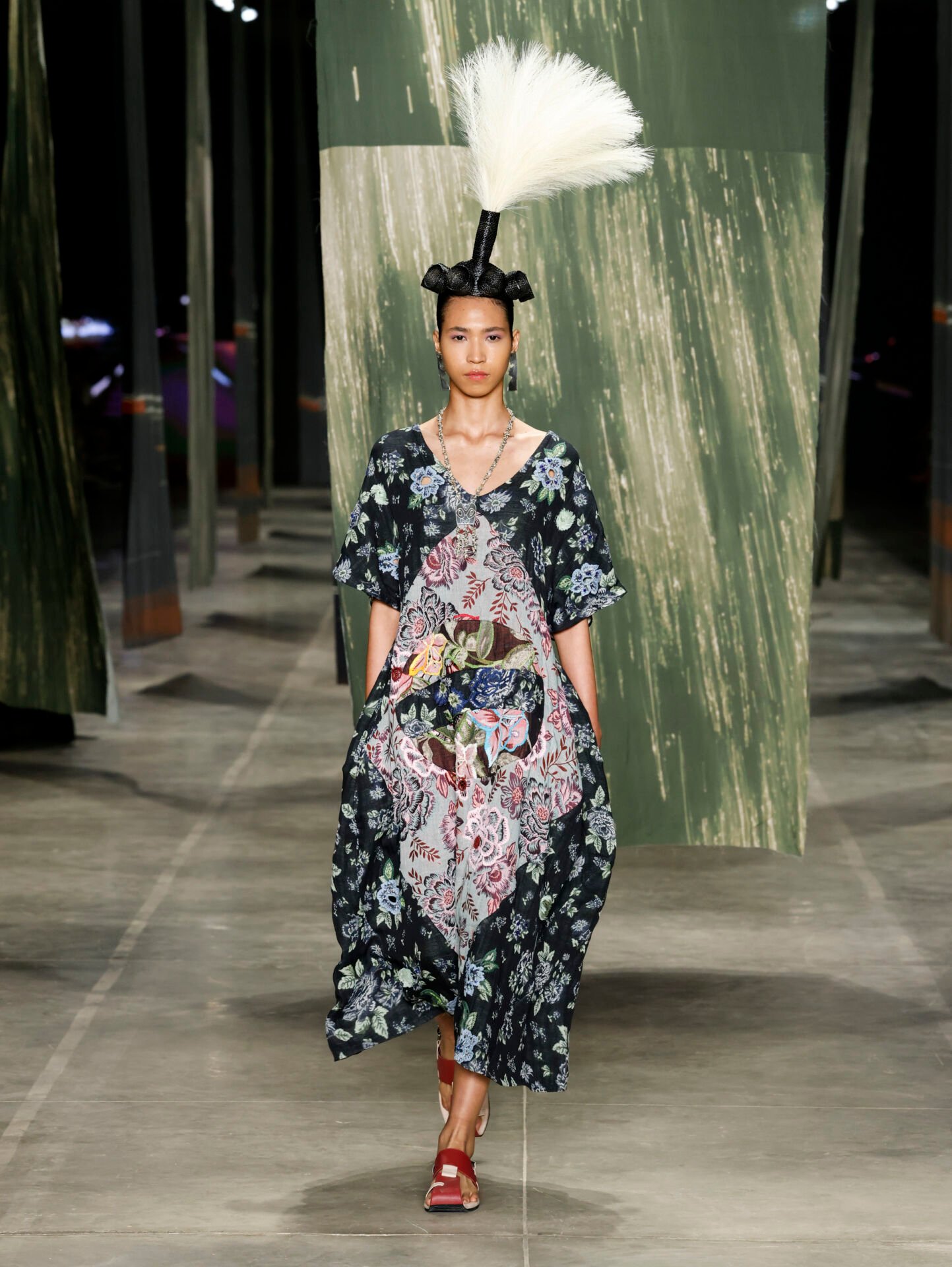 Look 25 da coleção Expresso Maravilha, Foz, SPFW N61