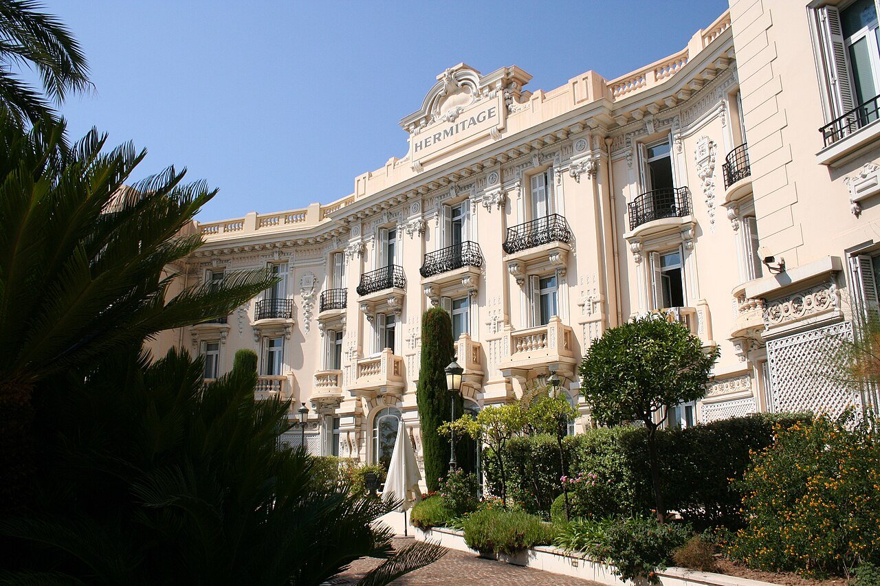 Fachada do Hôtel Hermitage em Monte-Carlo, Mônaco