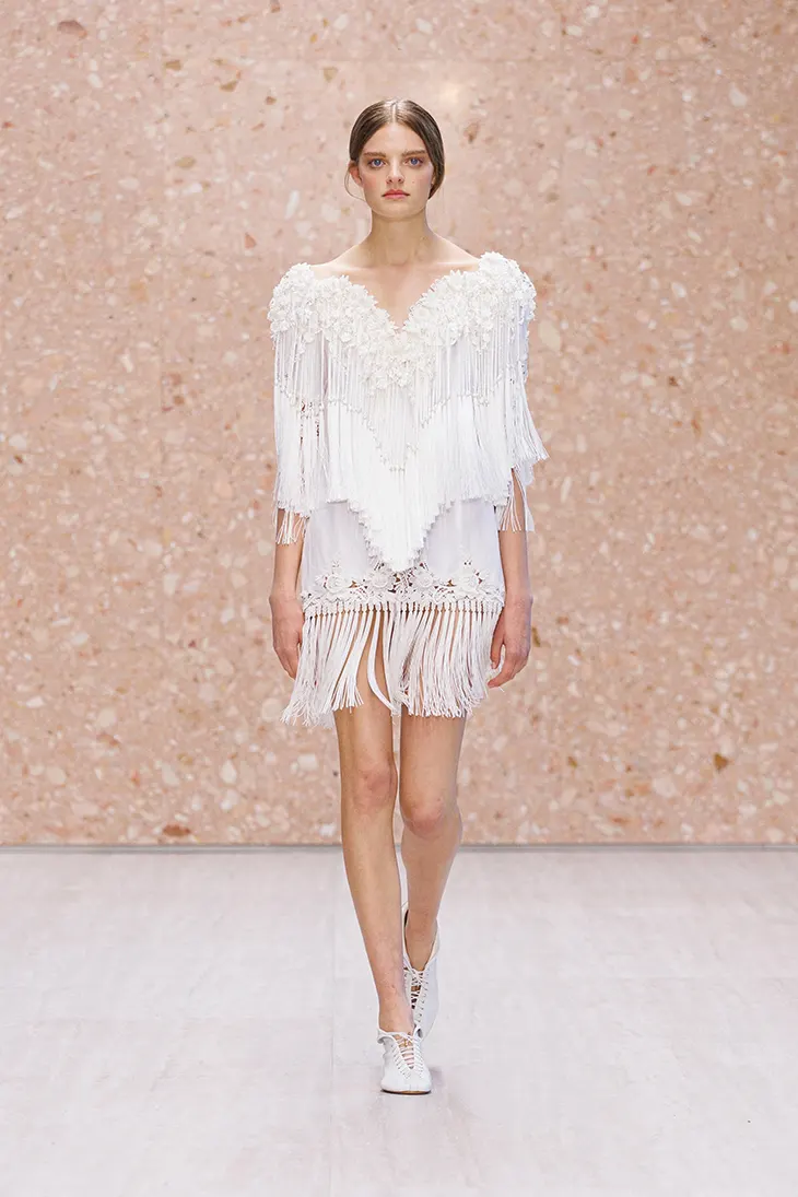 Look de Chloé Verão 2027, coleção Obsession de Chemena Kamali