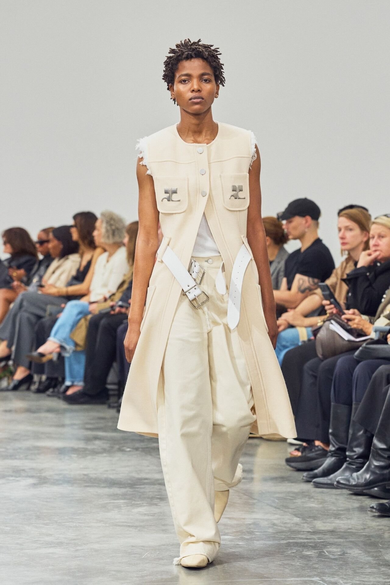 Look de Courrèges Verão 2027