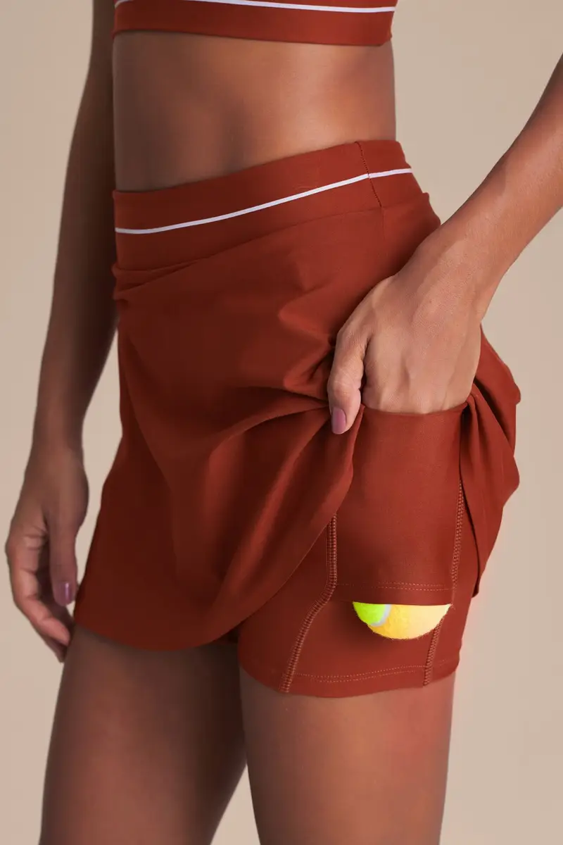 Detalhe do bolso para bolinhas na saia da linha Racket Sports da LIVE!