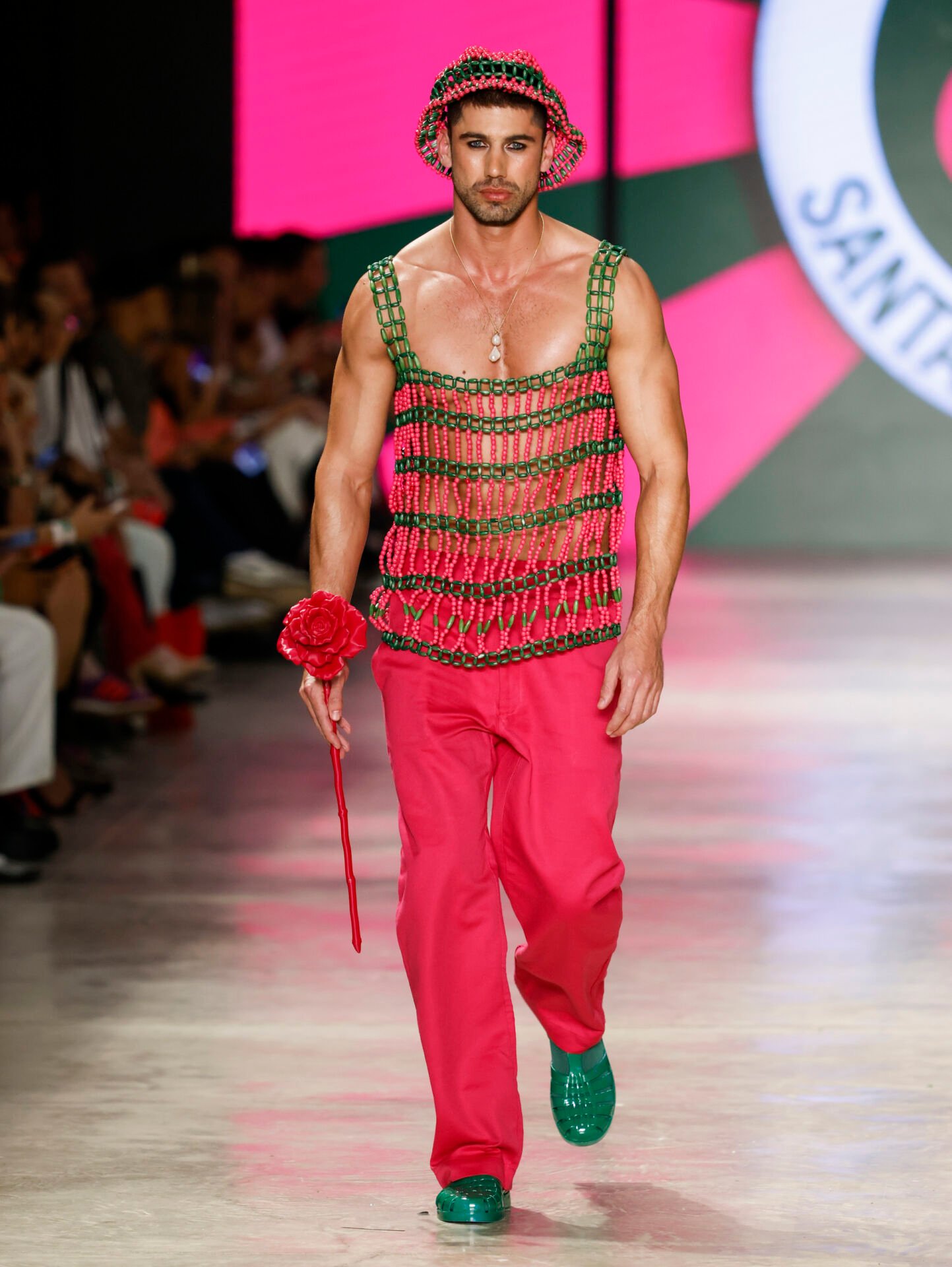 Look 17 da coleção Otelo Brasileiro, Santa Resistência, SPFW N61