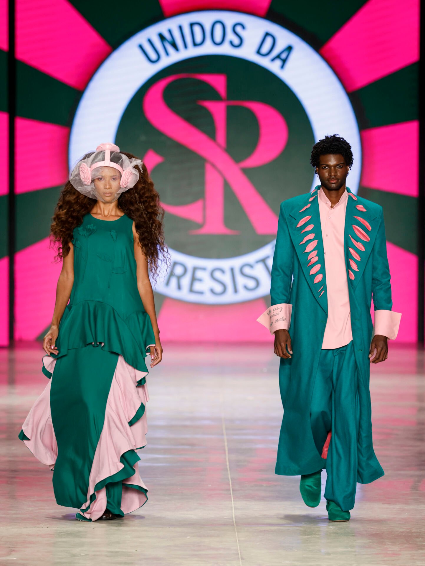Look 21 da coleção Otelo Brasileiro, Santa Resistência, SPFW N61