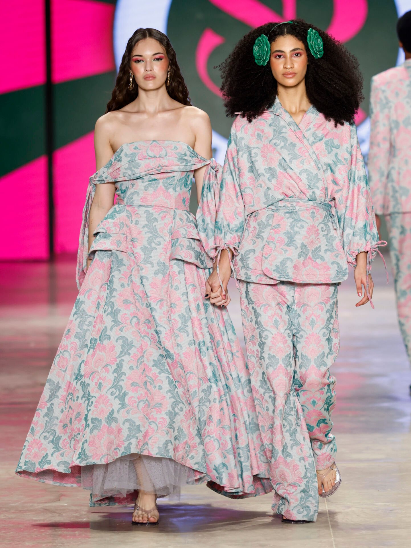 Look 37 da coleção Otelo Brasileiro, Santa Resistência, SPFW N61