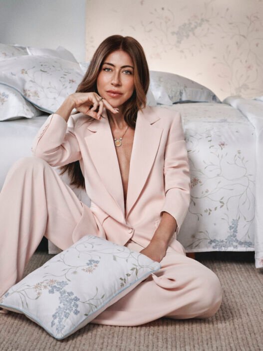 Anna Carolina Bassi com peças da coleção Trussardi per Anna Carolina Bassi