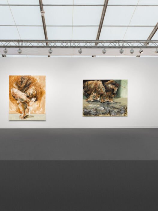 Estande da Fortes D'Aloia & Gabriel com pinturas de Márcia Falcão na Frieze London 2026