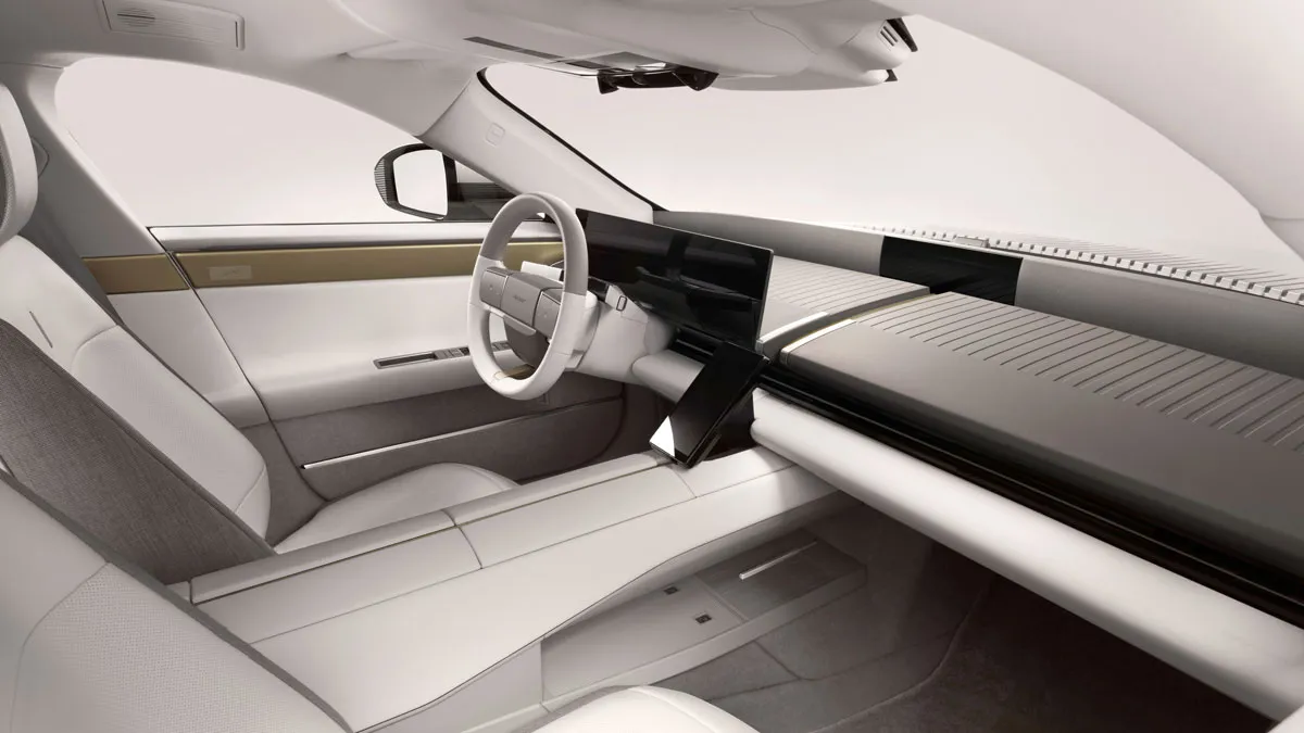 Interior do Jaguar Type 01 com teto panorâmico de vidro