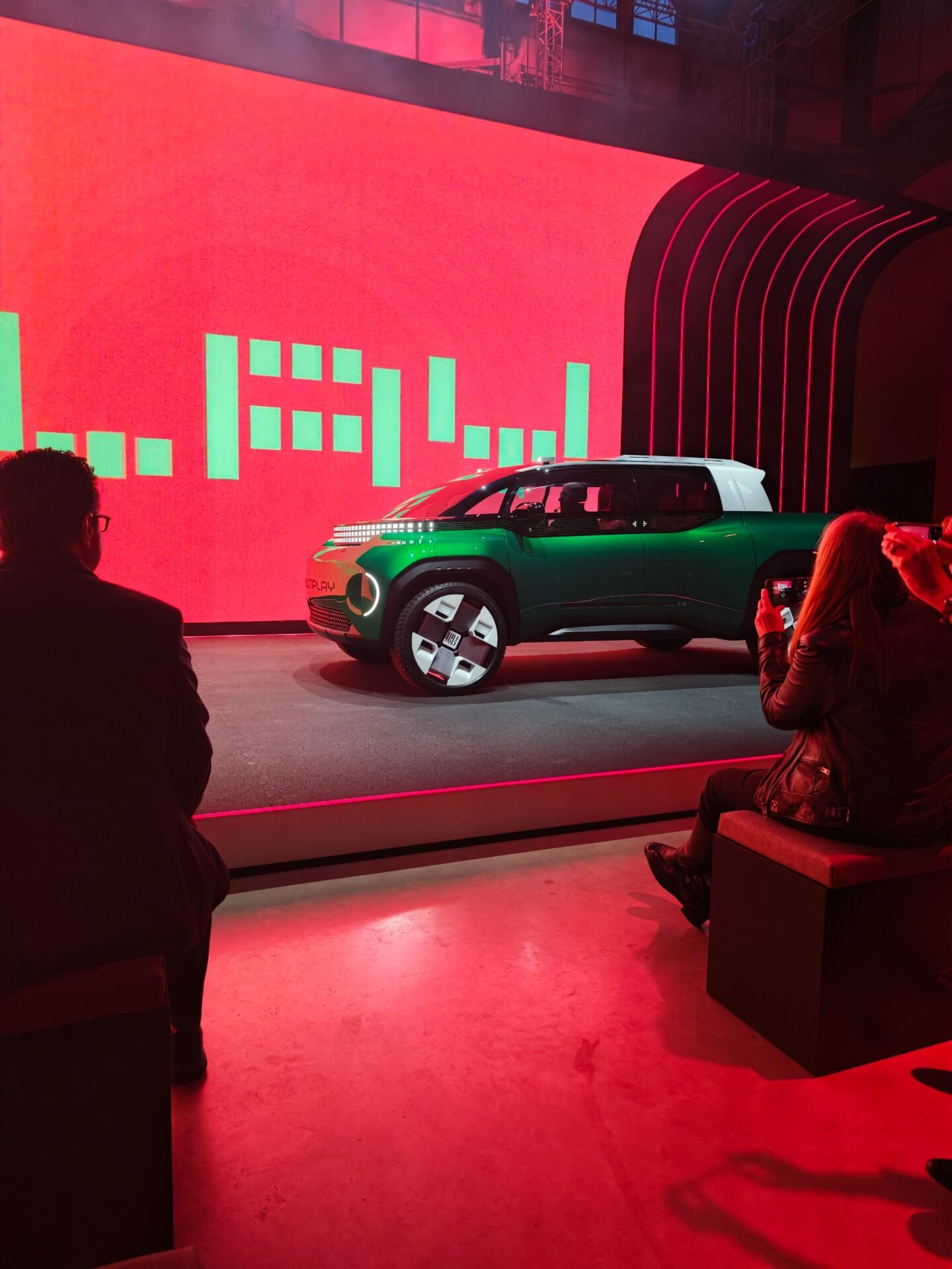 Fiat Multiplay Concept no palco do evento em Paris