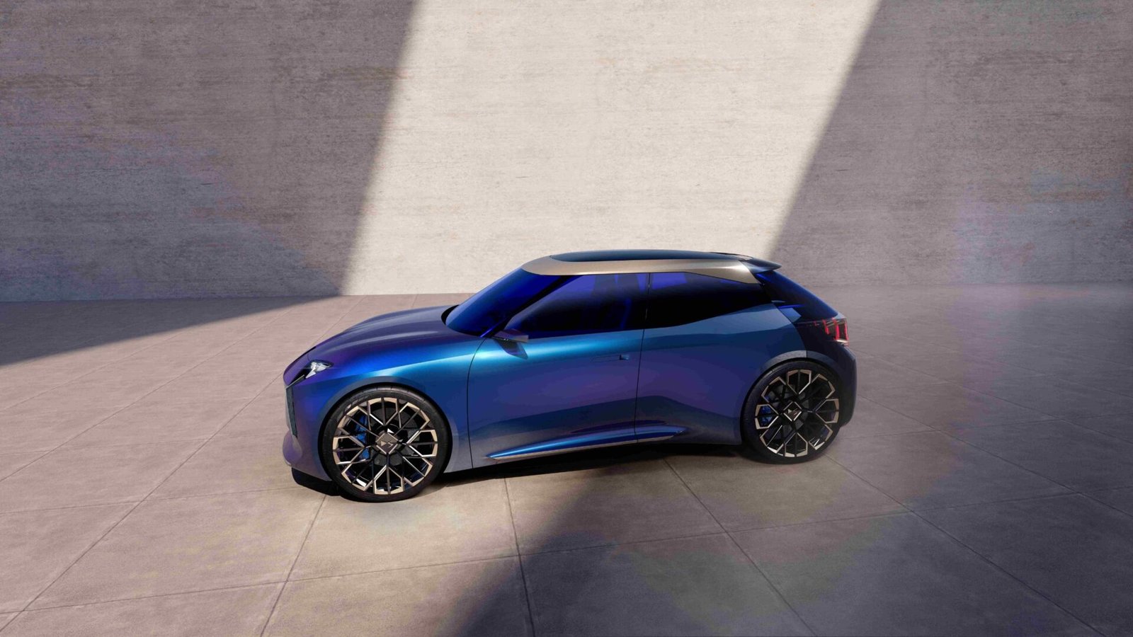 DS Automobiles F3VER visto de frente