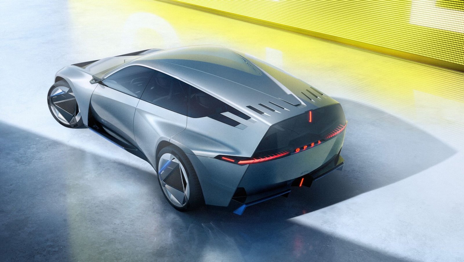 Perfil lateral do Opel STX Concept