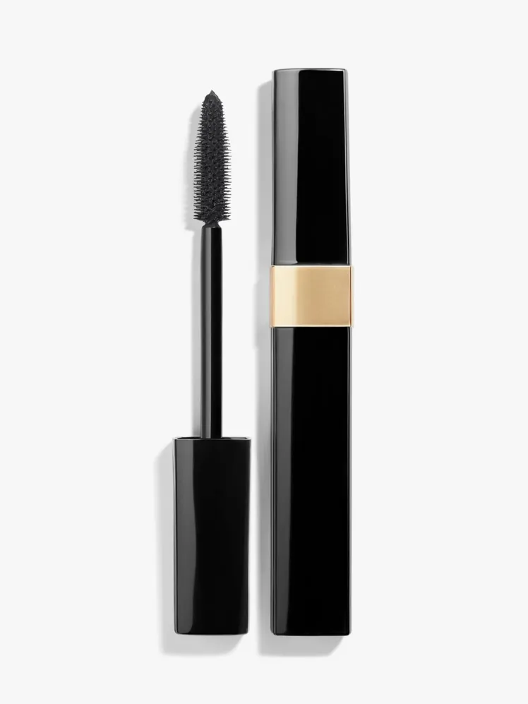 Rímel preto com escova volumizadora
