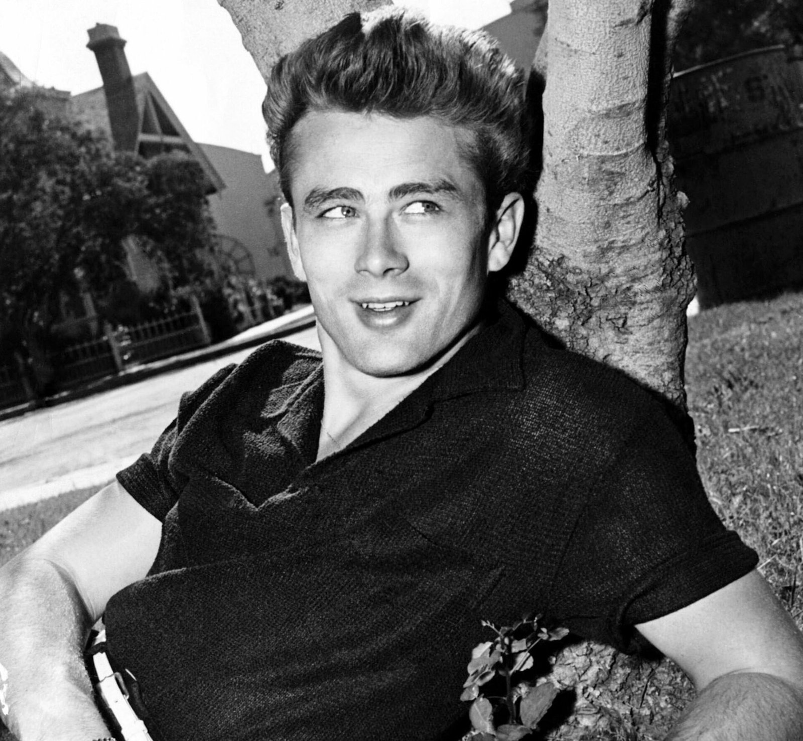 James Dean vestindo camisa polo de malha