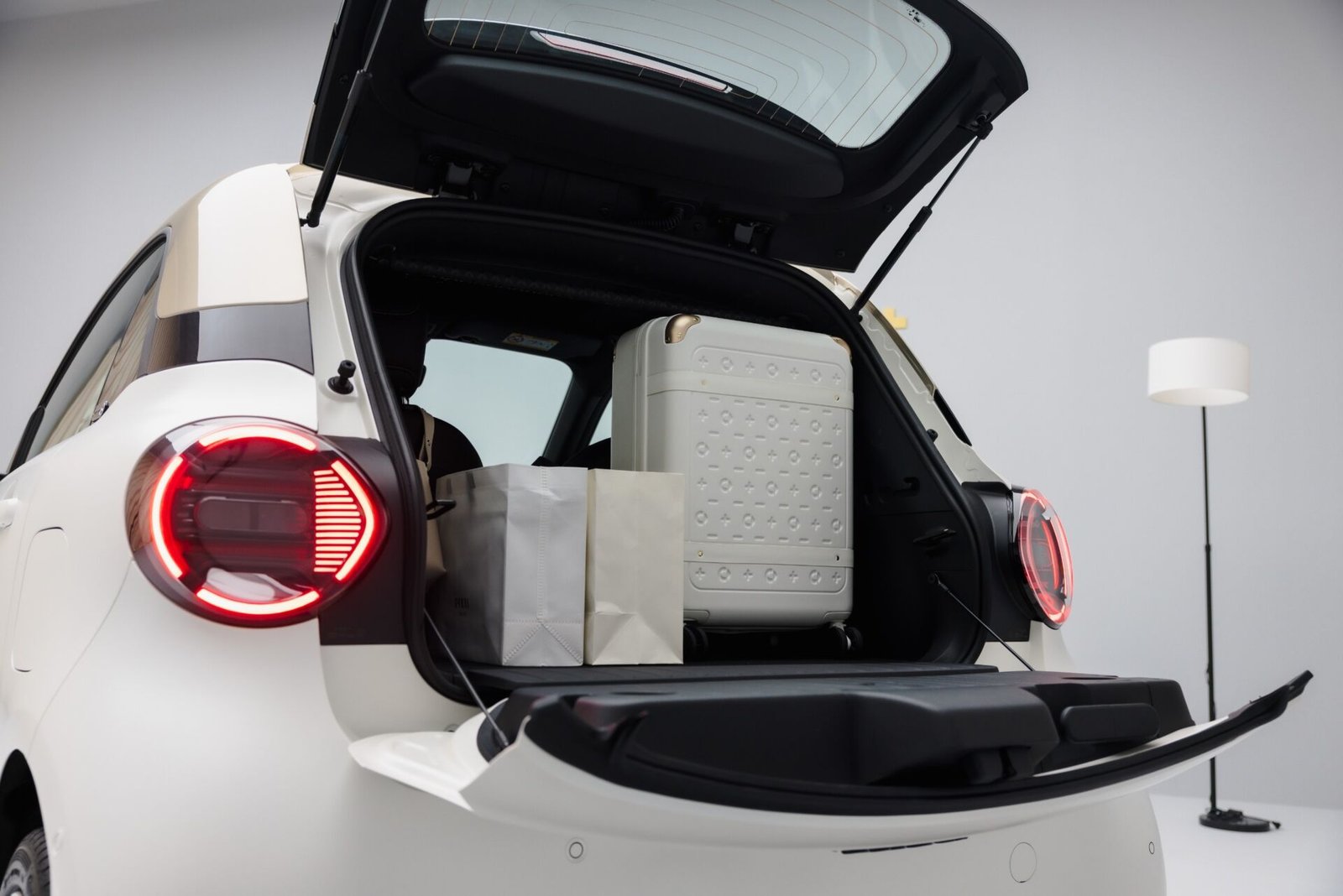 Porta-malas traseiro bipartido do Smart #2 Couture